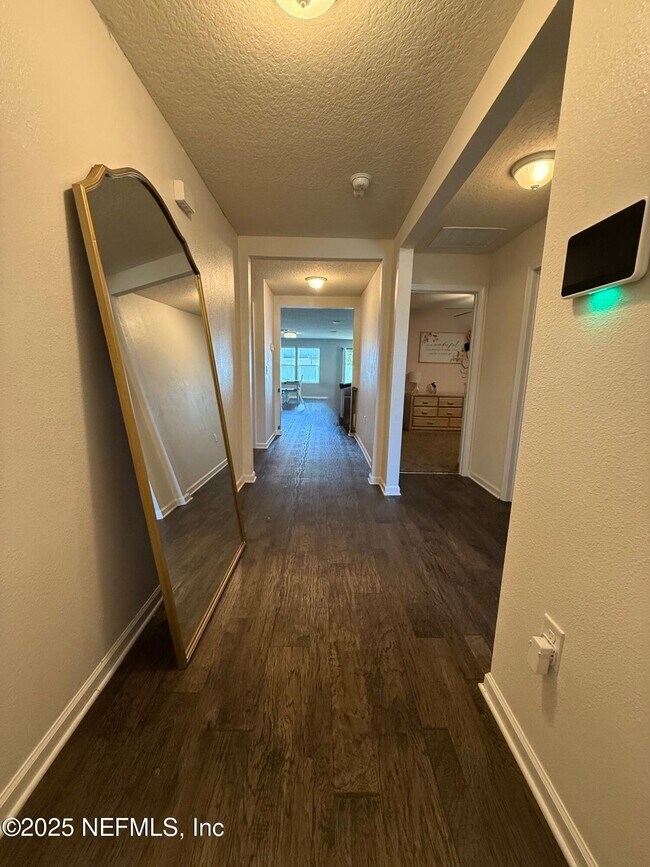 Foto del edificio - 3616 Alta Lakes Blvd
