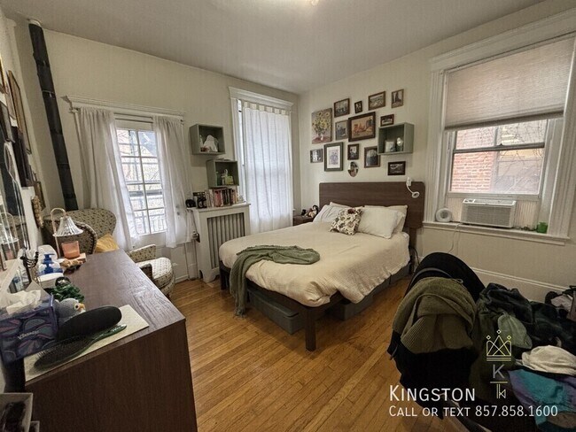 Foto del edificio - 1407 Beacon St