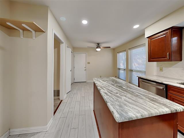 Foto del edificio - 3508 Jonquil Ln