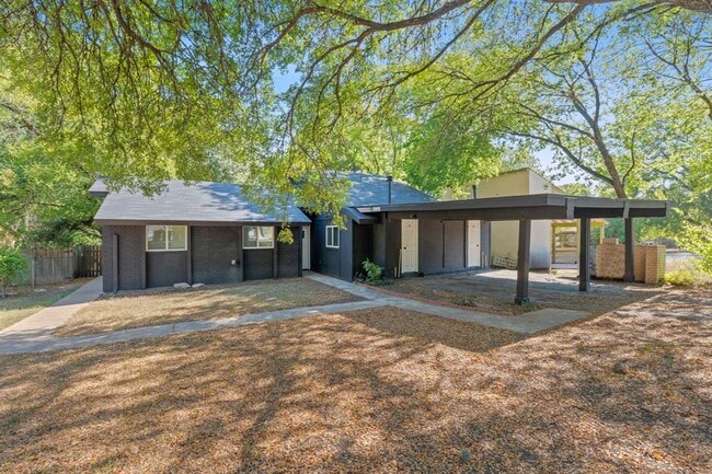 Foto del edificio - 1508 Rockdale Cir