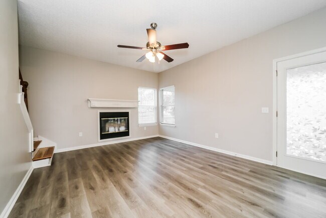 Building Photo - 1043 Gallant Fox Cir S