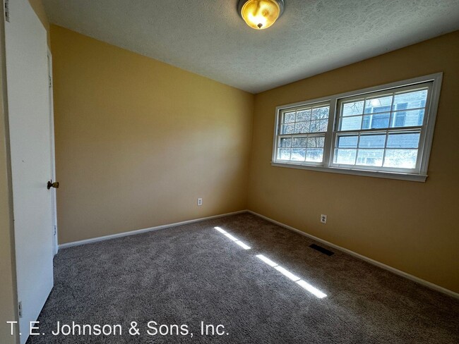 Foto del edificio - 4 br, 2 bath House - 1245 Jonestown Road