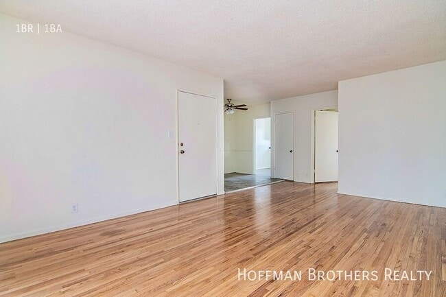 Building Photo - 212 Normandie Ave