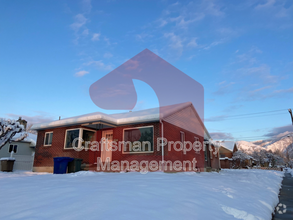 Building Photo - 2697 Glenmare St
