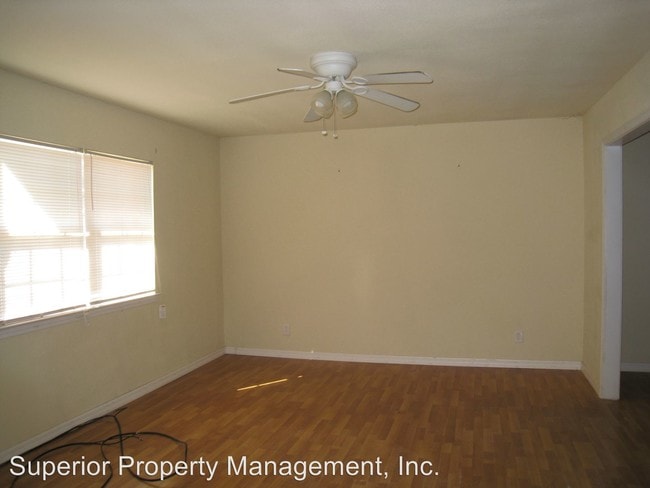 Foto del edificio - 7709 Belcrest Pl