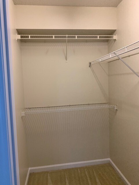 Foto del edificio - ****** HALF OFF FIRST FULL MONTH OF RENT!! ******