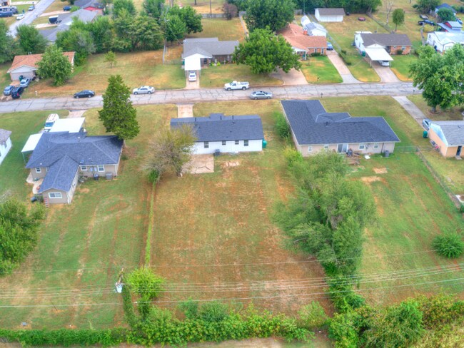 Foto del edificio - 8308 NE 33rd St