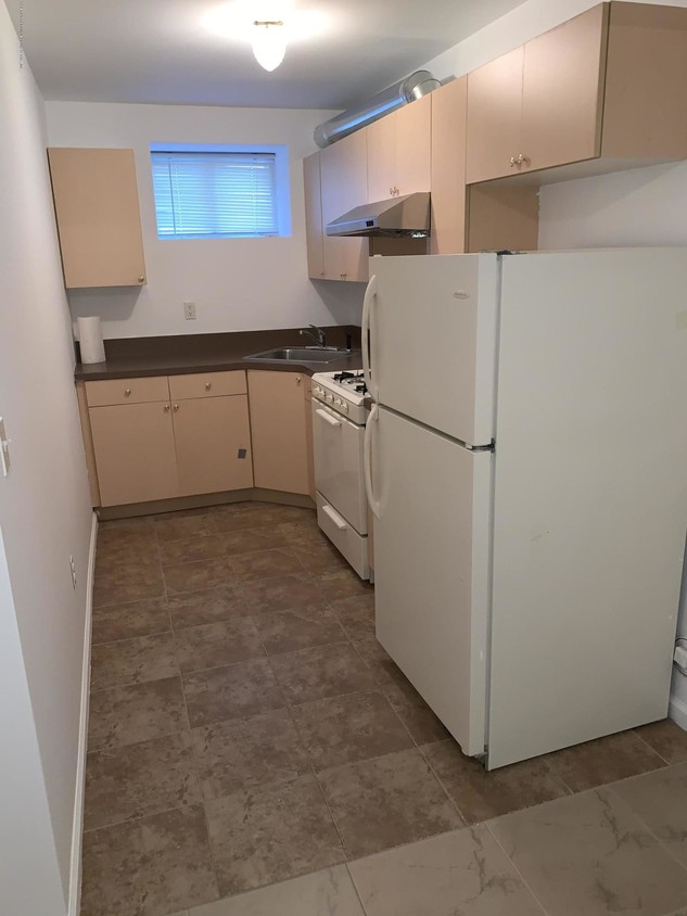 Primary Photo - 110 9 St