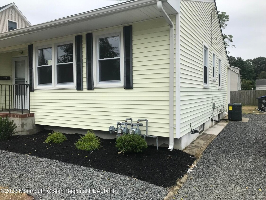 Foto principal - 1113 6th Ave
