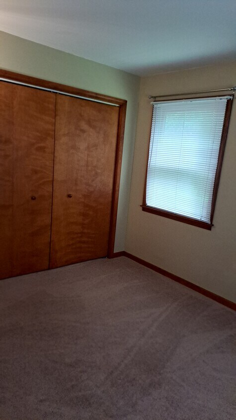 Foto principal - 1519 Almond St SW