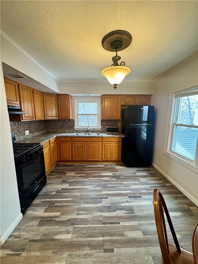 Building Photo - 59 Clark Ave