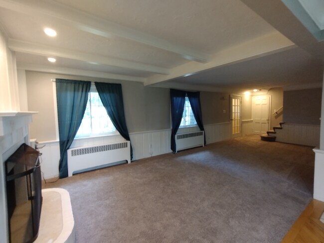 Building Photo - 34460 Beachpark Dr