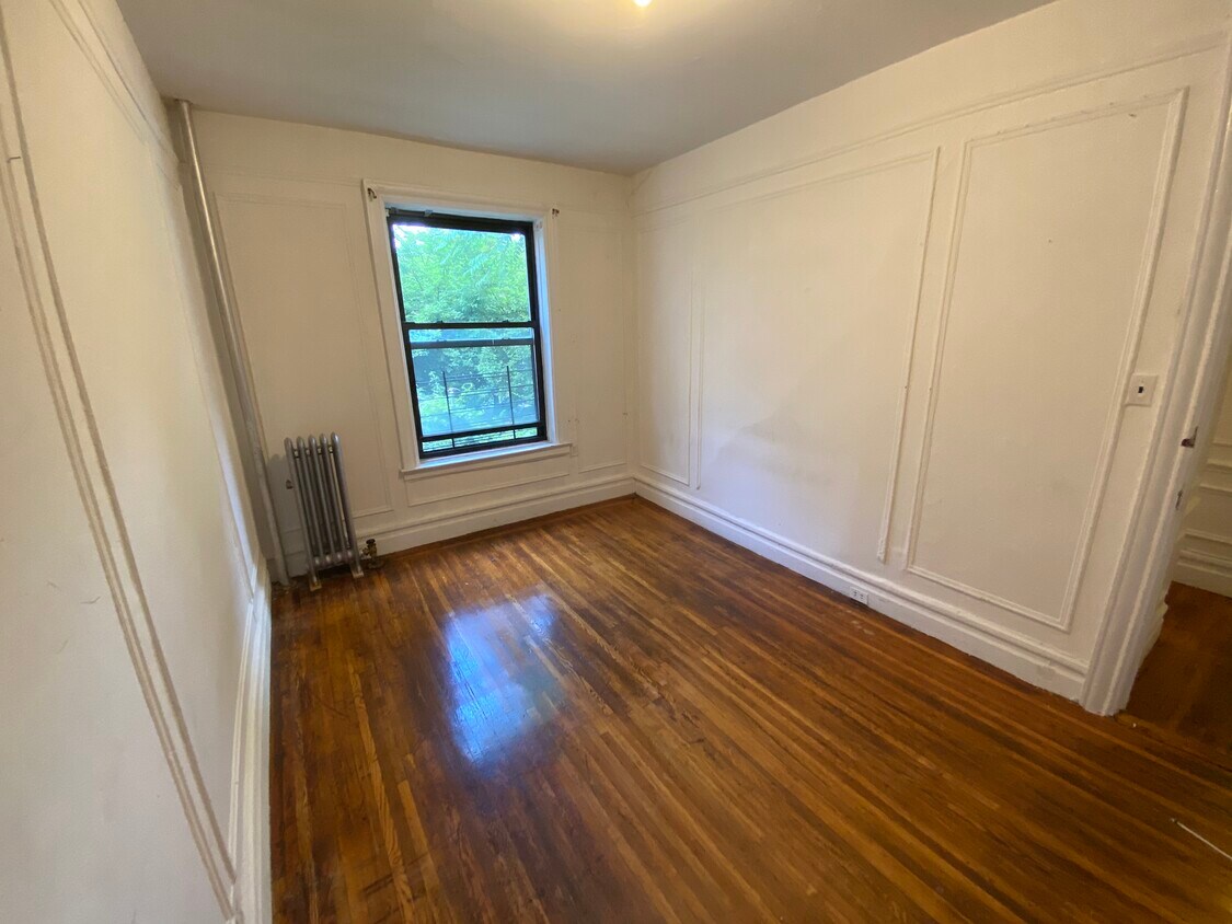 Building Photo - 95 W 162nd St