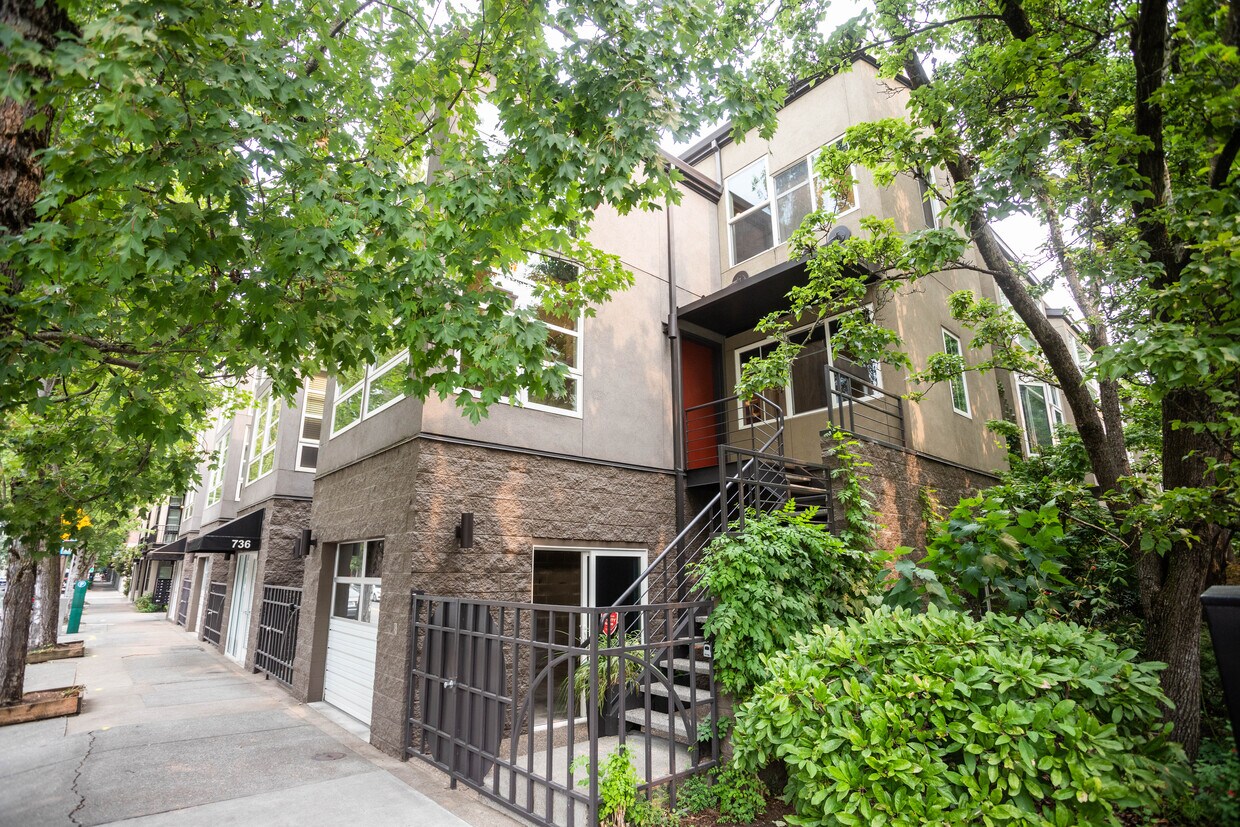 732 NW 12th Ave Unit 732, Portland, OR 97209 Condo for Rent in