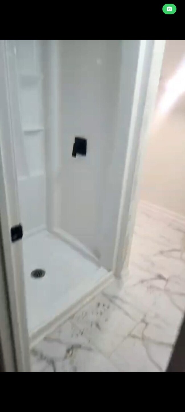 Foto del edificio - 4346 Rockland Dr