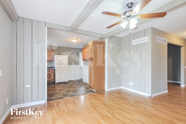 Building Photo - 2064 Aristocrat Dr