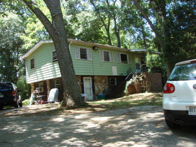 Primary Photo - 553 Pulaski St
