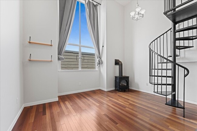 Building Photo - 108 Langton St