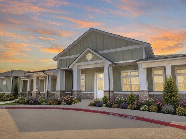Building Photo - Altair at Clear Creek