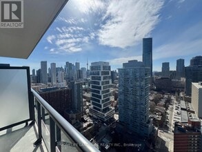Building Photo - 308 Jarvis St
