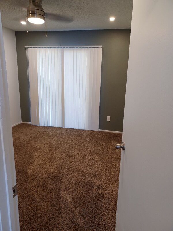 Foto del edificio - 21400 Golden Hills Blvd