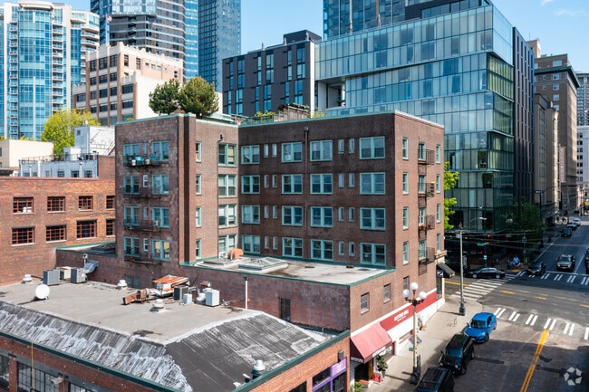 Building Photo - The Fairmount