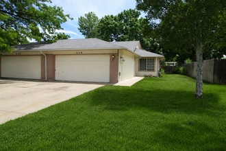 Building Photo - 628 Jocelyn Dr