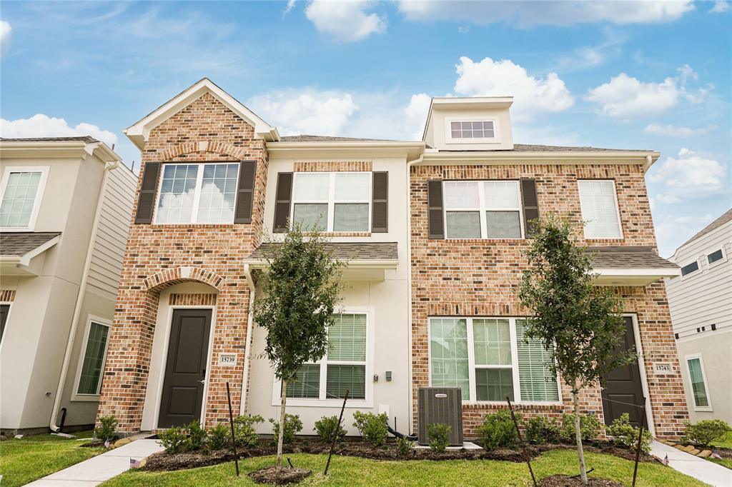 Foto principal - 15739 Blair Castle Dr