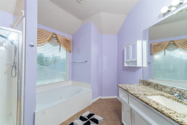 Building Photo - 12819 Wisteria Park Dr