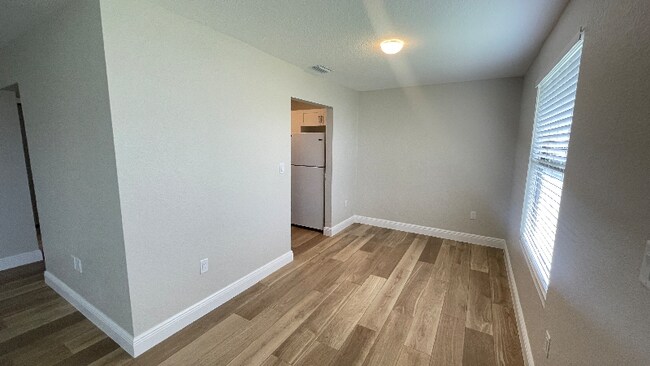 Foto del edificio - 3575 Montante Blvd