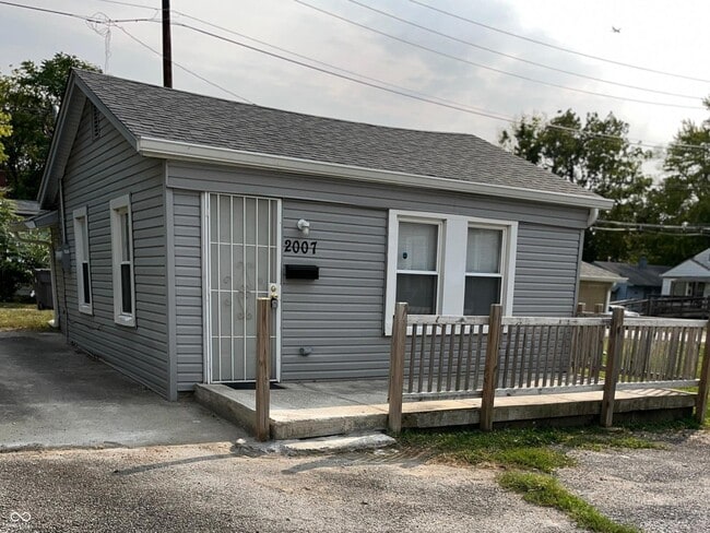 Building Photo - 2007 E 38th St