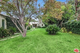 Building Photo - 5723 Cantaloupe Ave