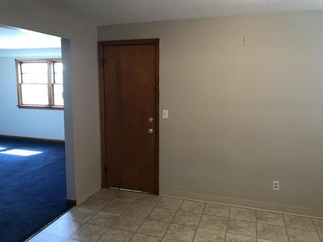 Building Photo - 23253 Ivan Avenue #Up