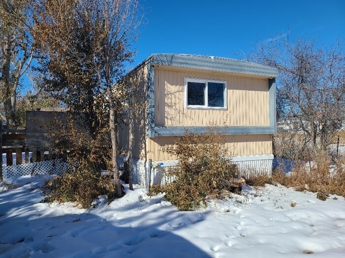 Primary Photo - 3118 S Greeley Hwy