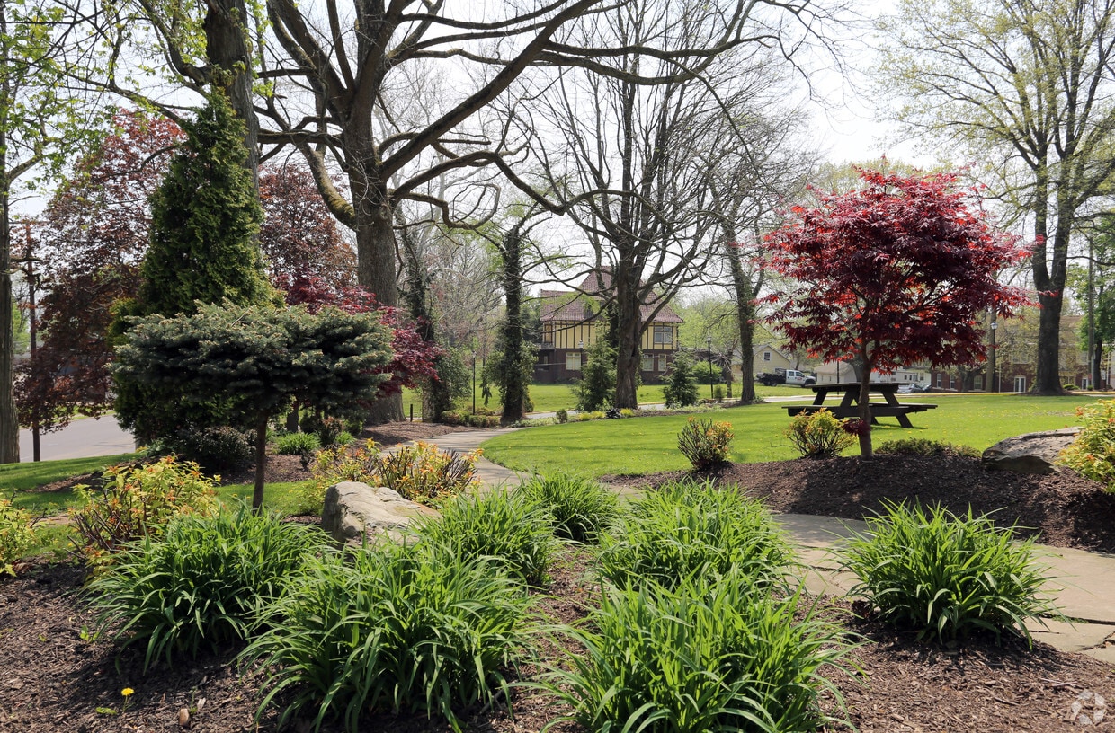 Case Mansion Flats Apartments Canton, OH