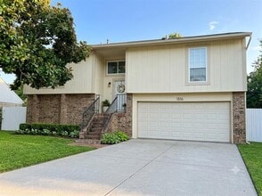 Building Photo - 1816 Chestnut Ct