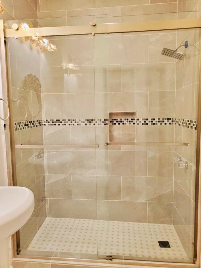 Travertine Bath - 1205 1/2 Gordon St
