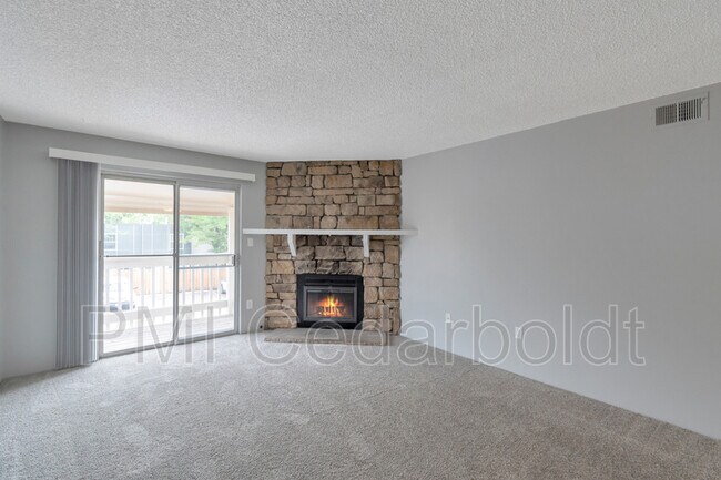 Building Photo - 4400 S Quebec St