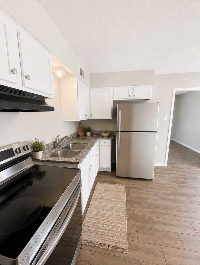 Foto del edificio - Charming 2BR-1BA Home! MOVE-IN SPECIAL + FREE 50" SMART TV!