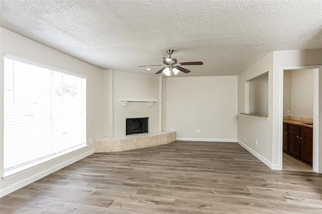 Building Photo - 8913 Doliver Dr