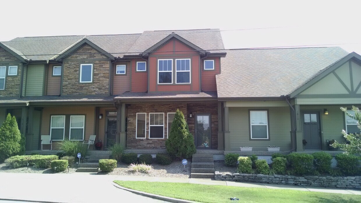 1812 Isabelle Ln, Nashville, TN 37013 Condo for Rent in Nashville, TN