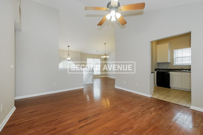 Building Photo - 163 Fairhaven Tr