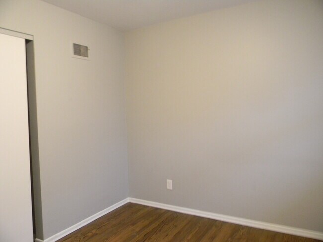 Bedroom 2 - 10304 Jeffleigh Ln