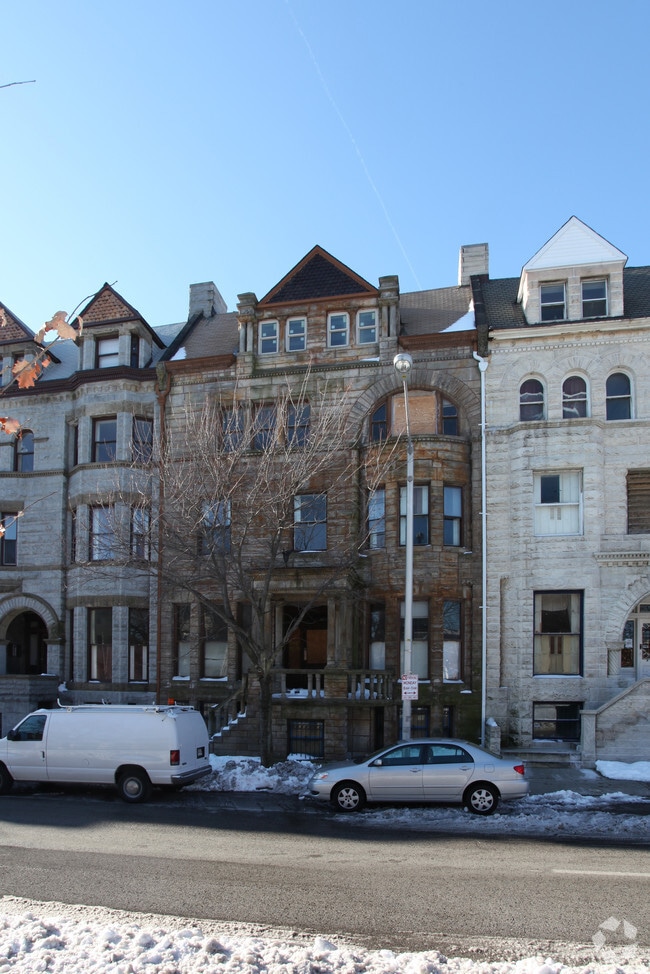 Building Photo - 1812 Eutaw Pl