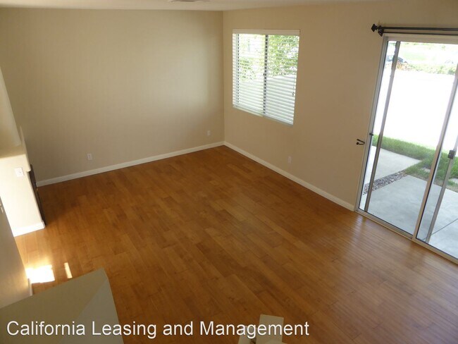 Building Photo - 27837 Skycrest Cir Dr