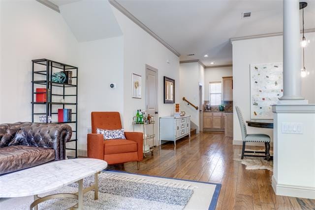 Foto del edificio - 3028 Carmel St