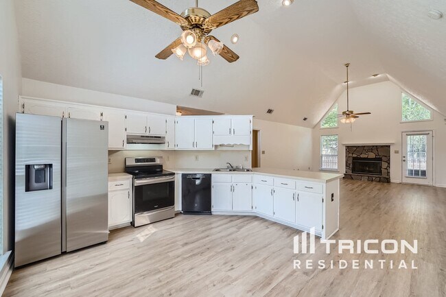 Foto del edificio - 145 Meadow Ridge Dr