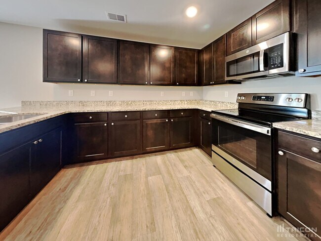 Foto del edificio - 1071 Bluecoat Cir