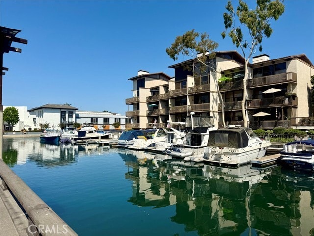 Building Photo - 9116 Marina Pacifica Dr N