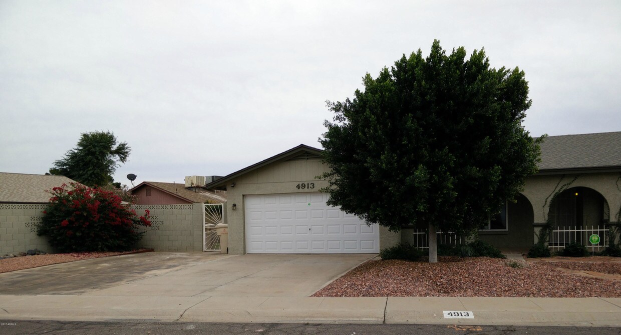 Primary Photo - 4913 W Ironwood Dr